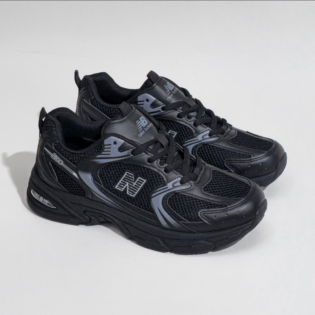 Nb all black