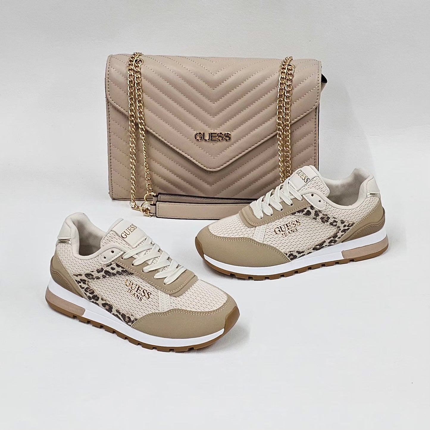Conjunto guess bege 01