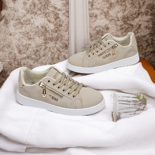 Guess bege ref 73