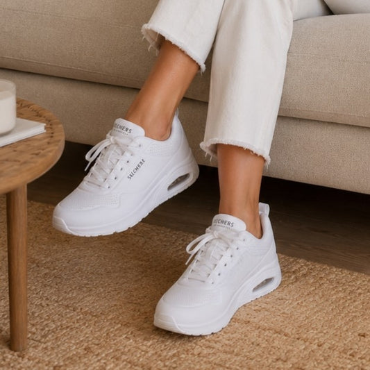 Skechers white