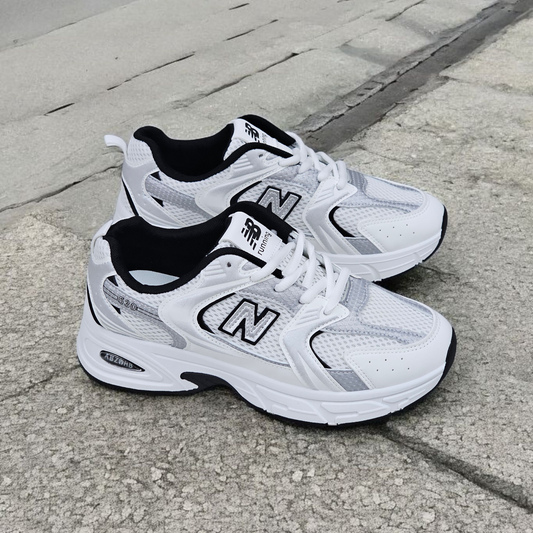 Nb white silver black