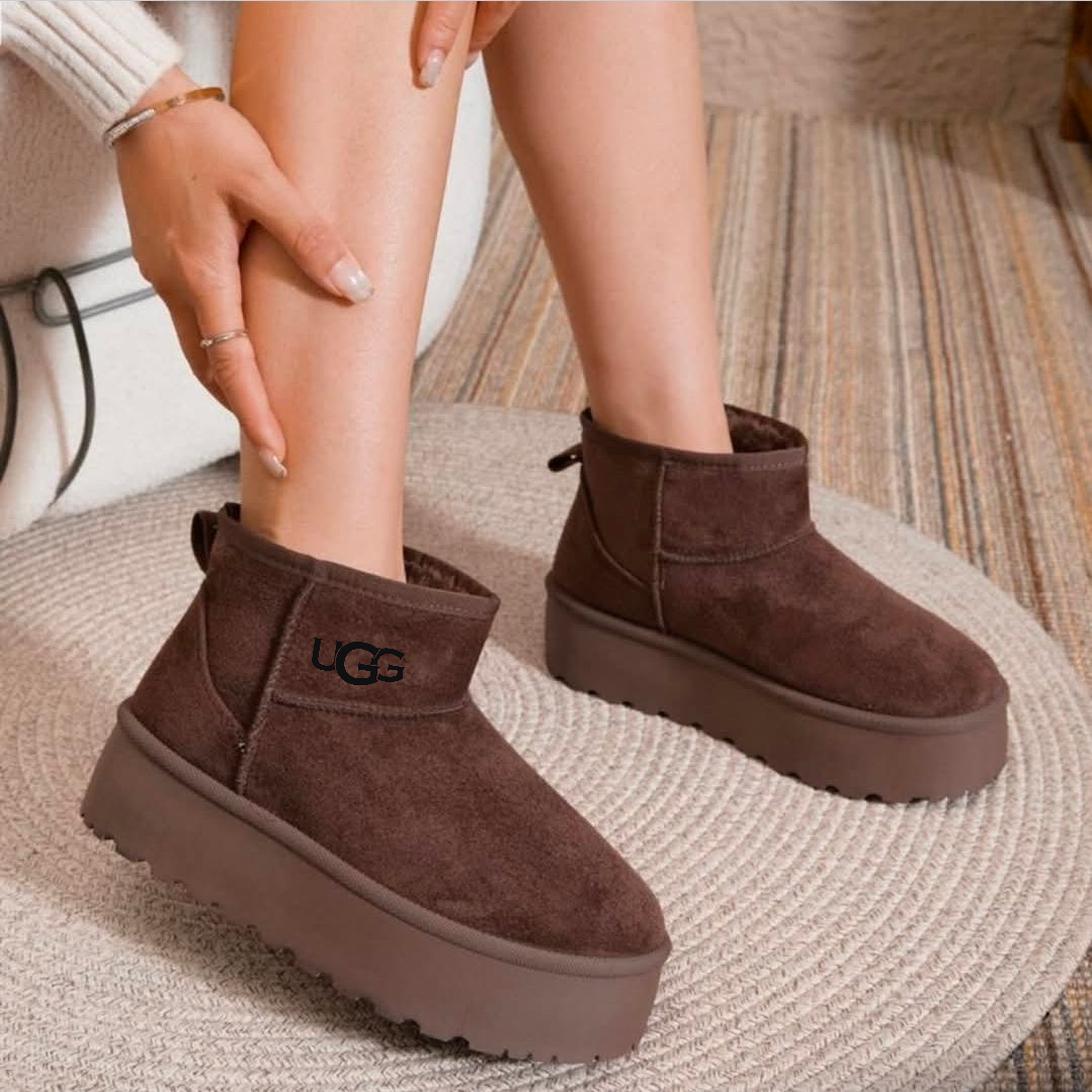 Ugg castanho